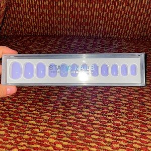 Static Nails Reusable Pop On Manicure